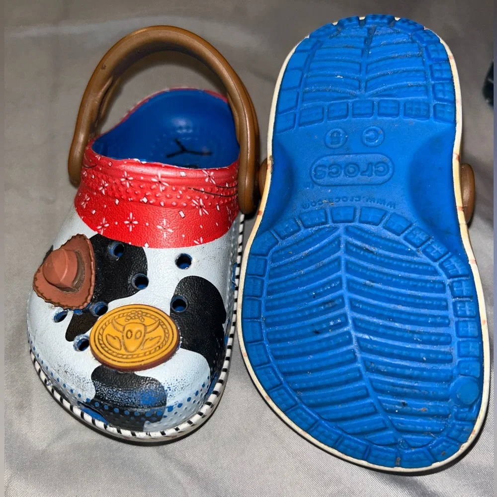 Exclusive Limited Edition, Woody Crocs (kids 5C) - Picture 3 of 6